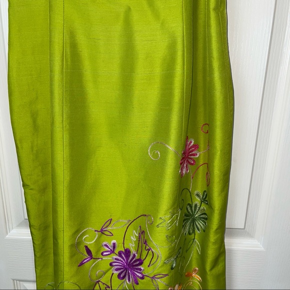 Stunning lime green dress by geometry size 6 like new - Picture 3 of 8